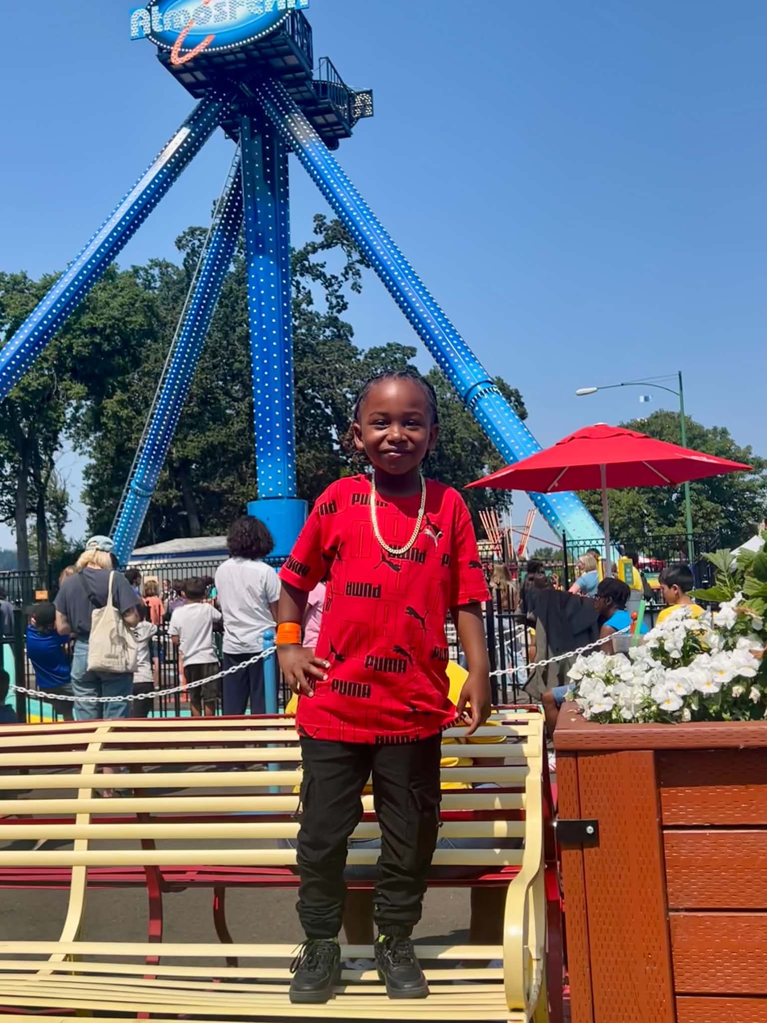 Queen Gaston Consortium community moment